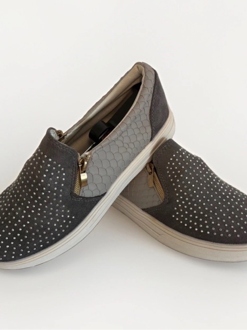 Grey Studded Slip On Sneakers Side Zip Floral Insole EU 39 Platform women's 7